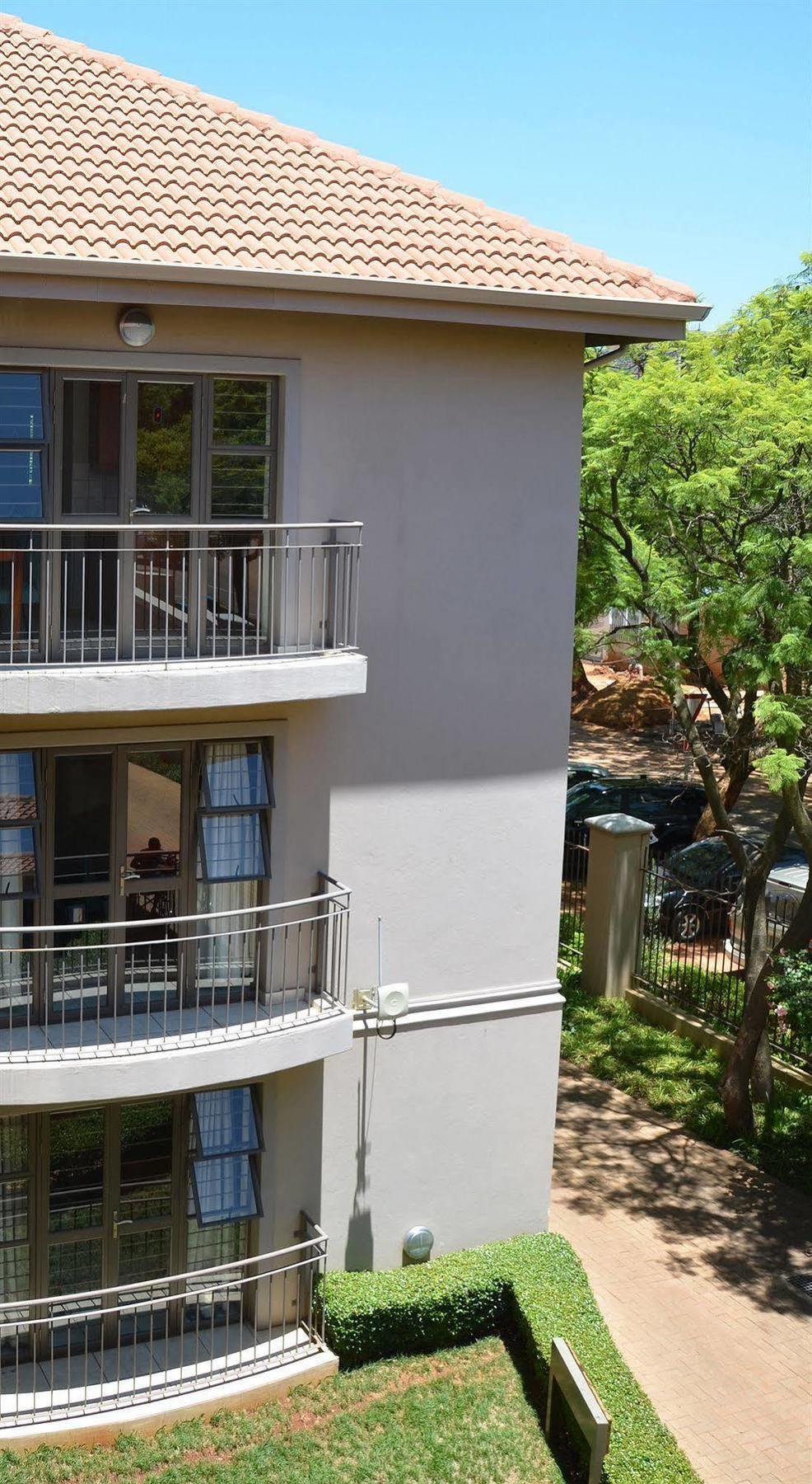 Faircity Grosvenor Gardens Pretoria-Noord Buitenkant foto