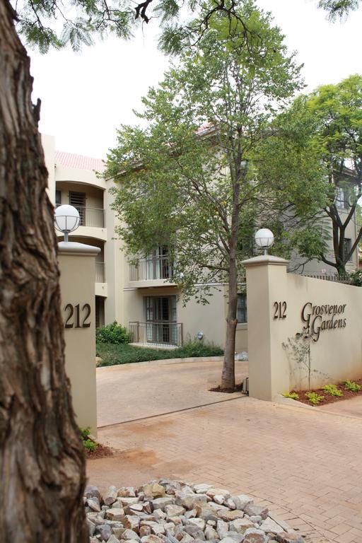 Faircity Grosvenor Gardens Pretoria-Noord Buitenkant foto